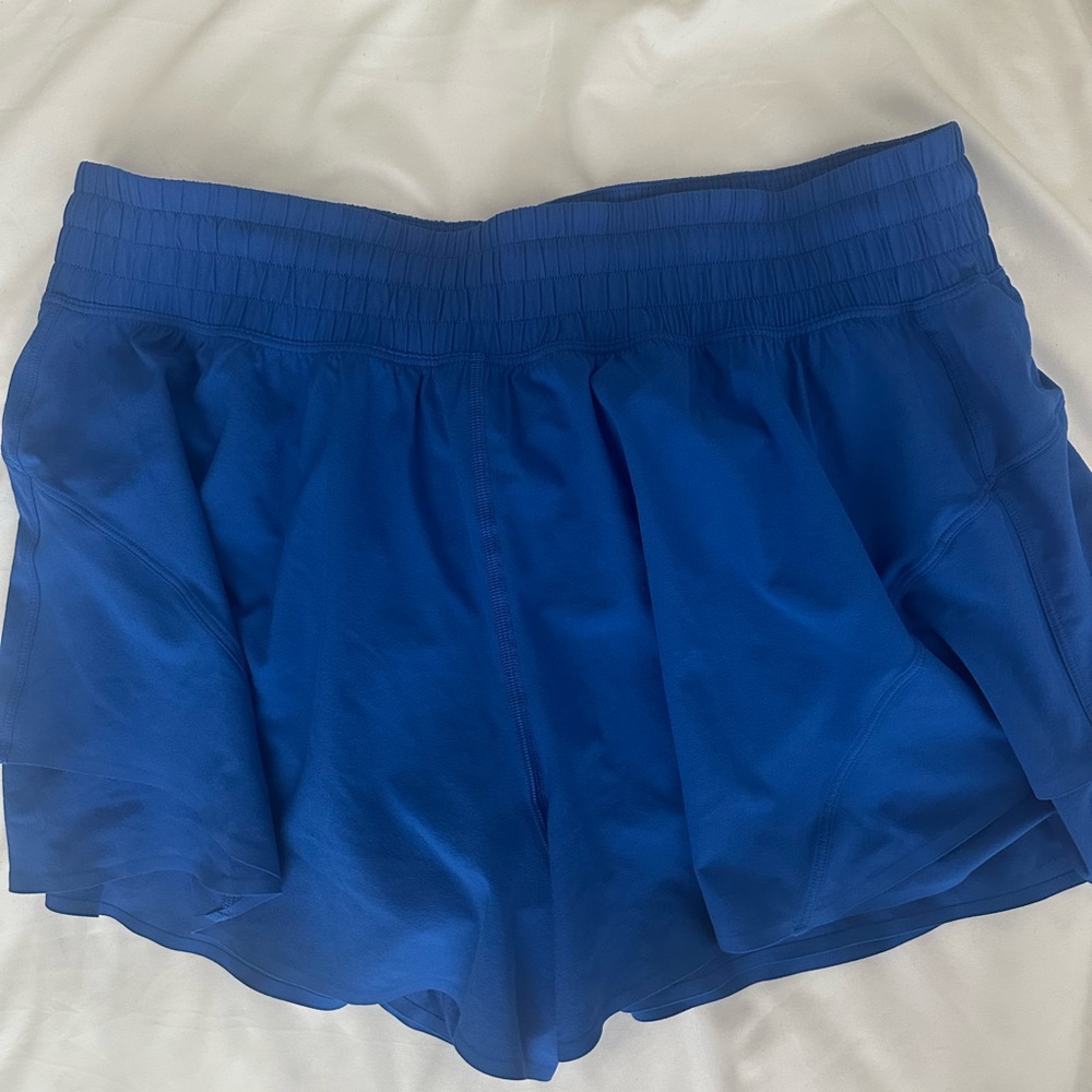 Lululemon Shake It Out short